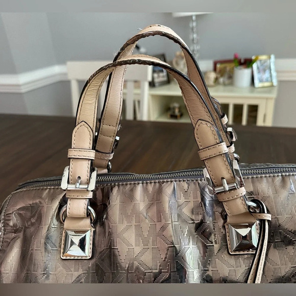 Michael Kors satchel - Picture 15 of 16